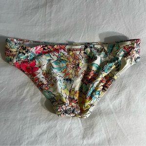 Swim suit bottoms